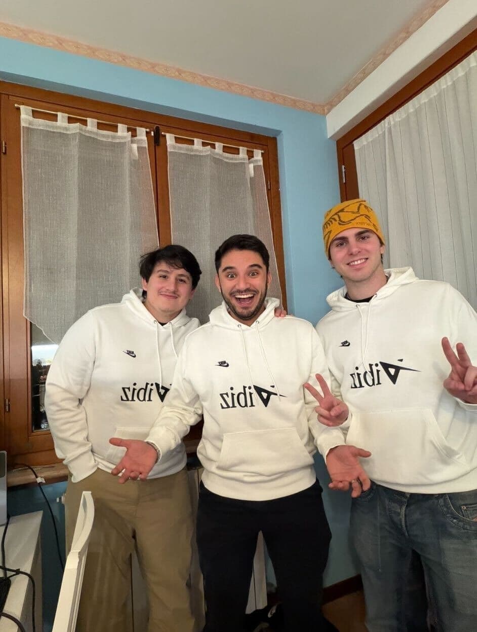 The Vibiz team