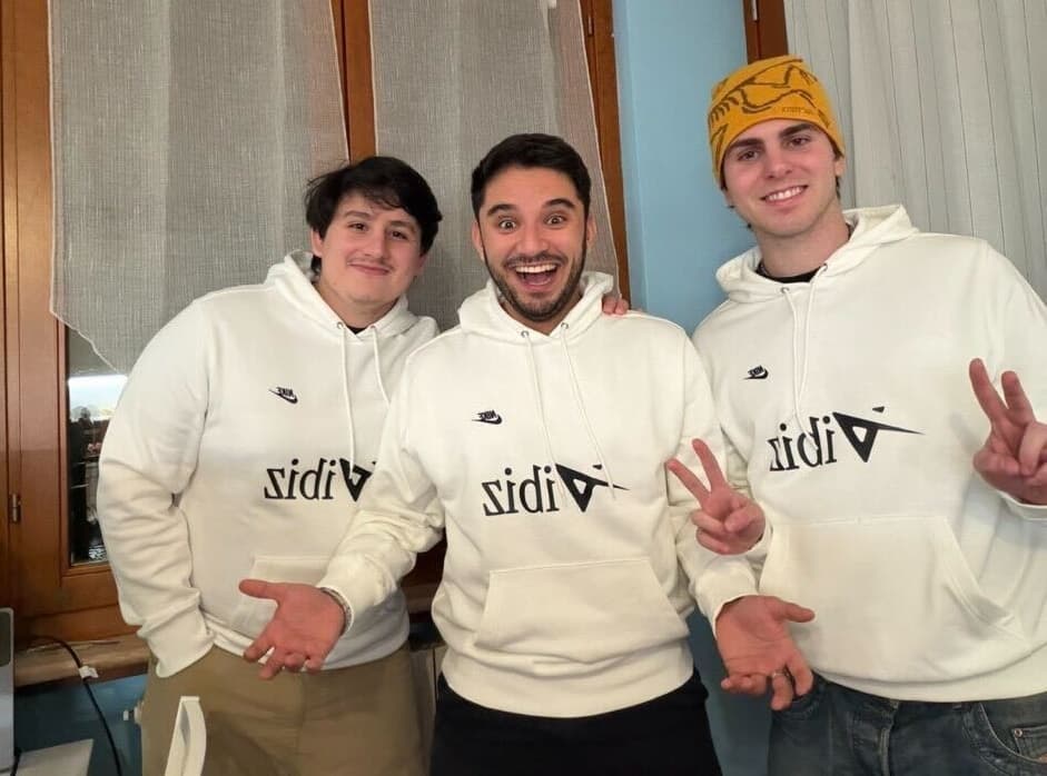 The Vibiz team